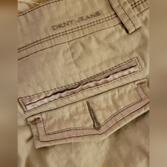 DKNY Stitch-Stripe Stretch Crop Pants - Picture 8 of 10